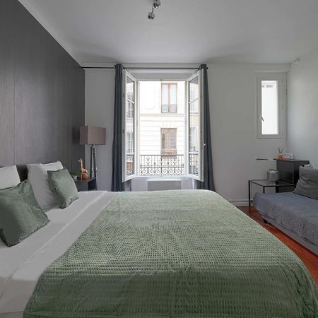 Appartamento Large Modern Studio Close To The Eiffel Tower And Paris Highlights Esterno foto